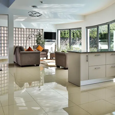 Serena -your Exclusive Private Swimming Pool Villa