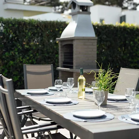 Serena -your Exclusive Private Swimming Pool Villa *