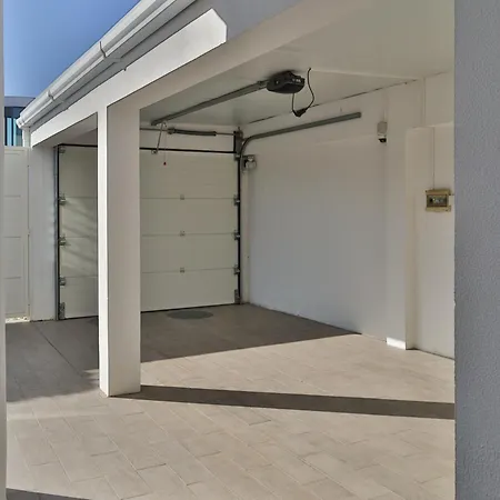 Serena -your Exclusive Private Swimming Pool *