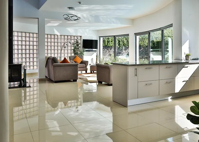 Serena -your Exclusive Private Swimming Pool וילה